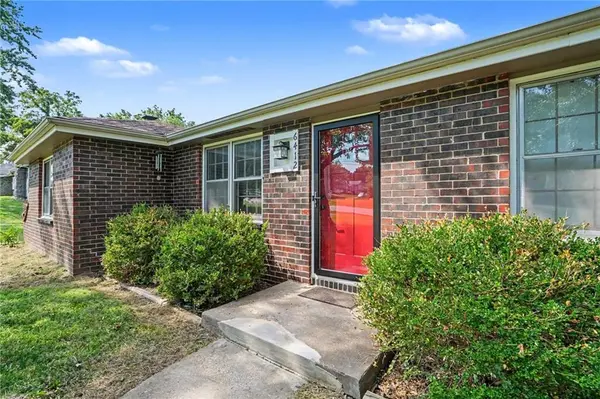 6412 County Line RD, Kansas City, KS 66106