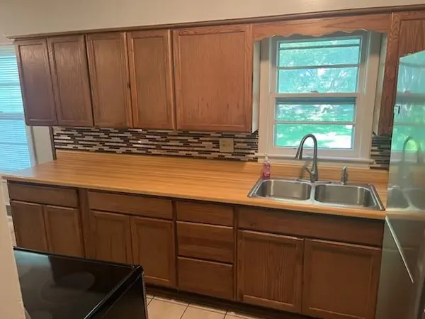 508 SE Independence AVE, Lee's Summit, MO 64063