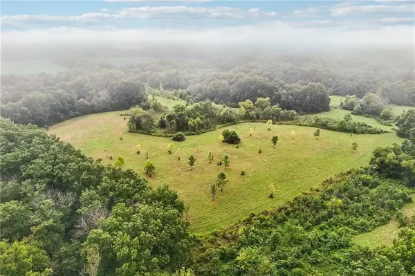 10204 Campbell RD, Green Ridge, MO 65332