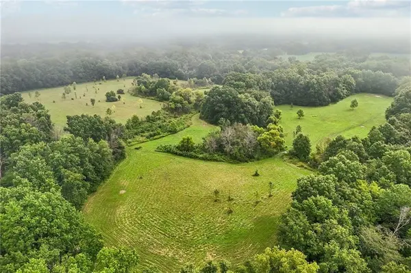 10204 Campbell RD, Green Ridge, MO 65332