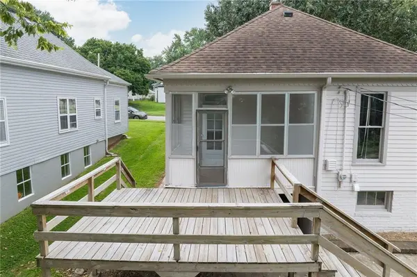 2711 Mitchell AVE, St Joseph, MO 64507