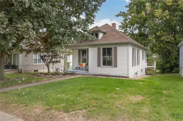 2711 Mitchell AVE, St Joseph, MO 64507