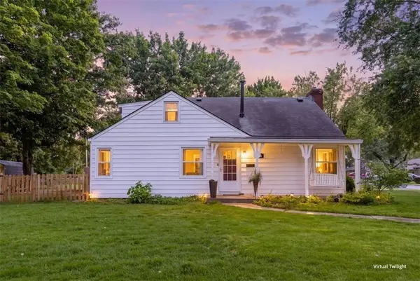 1001 Little AVE, Grandview, MO 64030