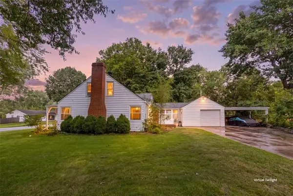 1001 Little AVE, Grandview, MO 64030