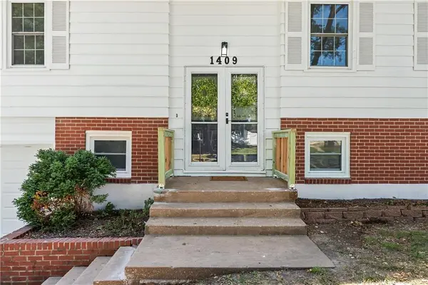 1409 W ALTA LN, Olathe, KS 66061