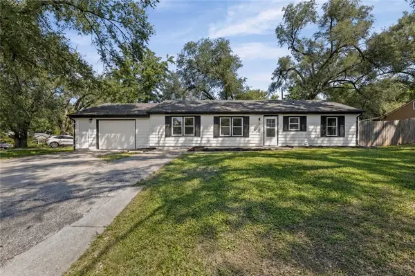 6120 Oakland AVE, Kansas City, KS 66102