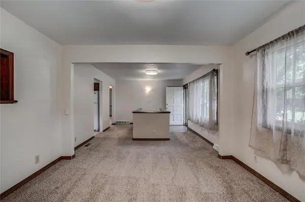1203 Western ST, Leavenworth, KS 66048