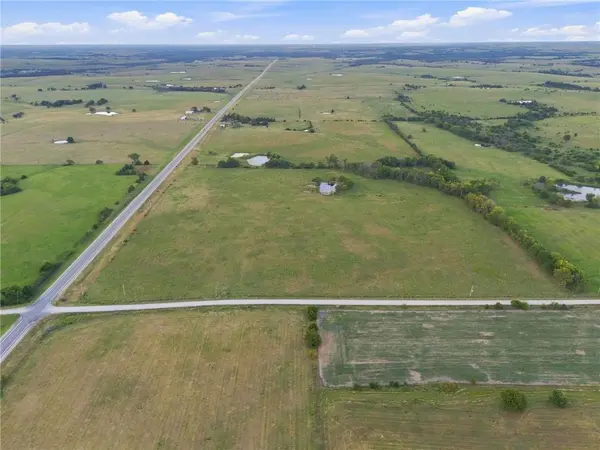 17478 S 59 HWY, Welda, KS 66091
