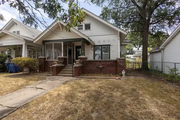 409 W 5th ST, Coffeyville, KS 67337