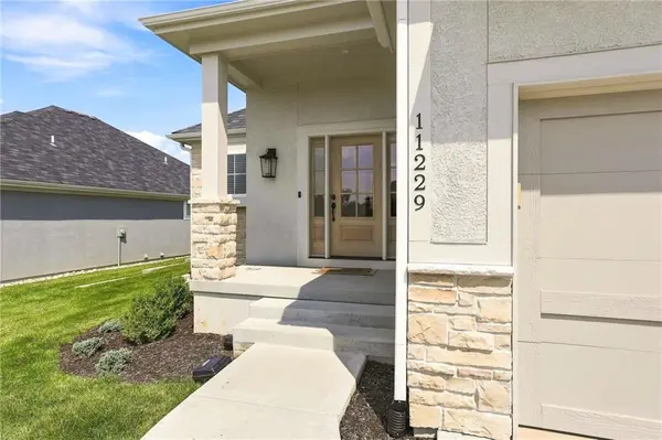 11229 Brome DR, Kearney, MO 64060