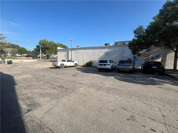 118 N Holden ST, Warrensburg, MO 64093