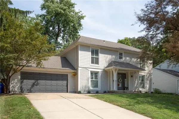 9536 W 91st ST, Overland Park, KS 66212