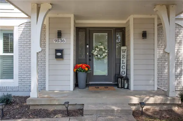 9536 W 91st ST, Overland Park, KS 66212