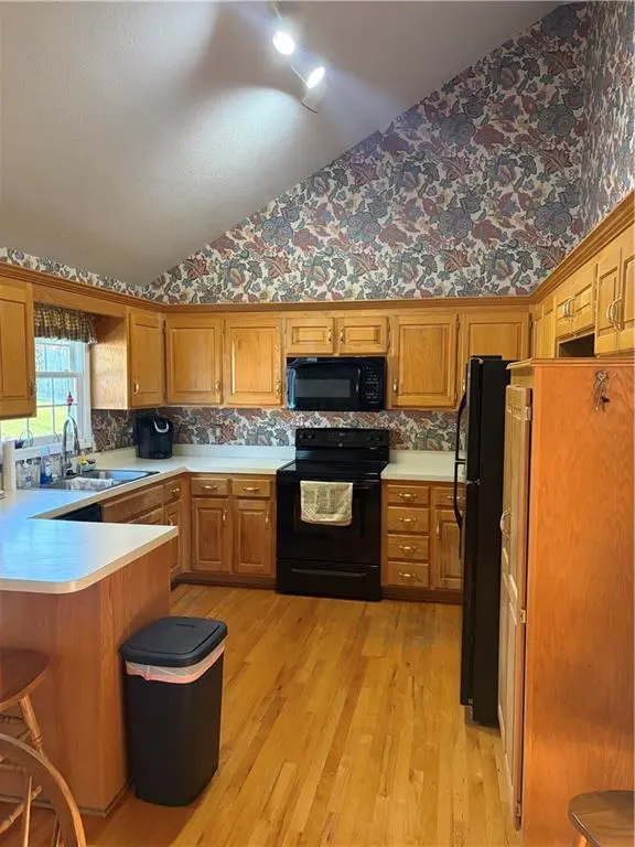 3101 N 39th TER, St Joseph, MO 64506