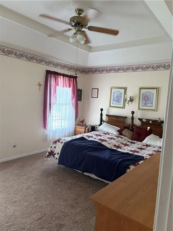 3101 N 39th TER, St Joseph, MO 64506