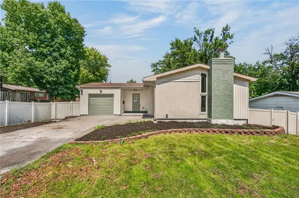 12204 E 46th TER #S, Independence, MO 64055