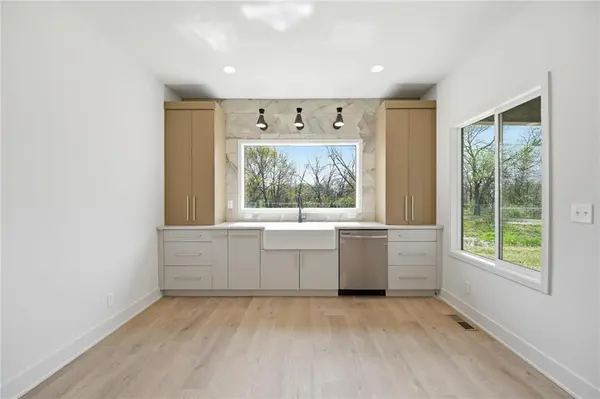 204-206 NW Orchard CT, Lee's Summit, MO 64063