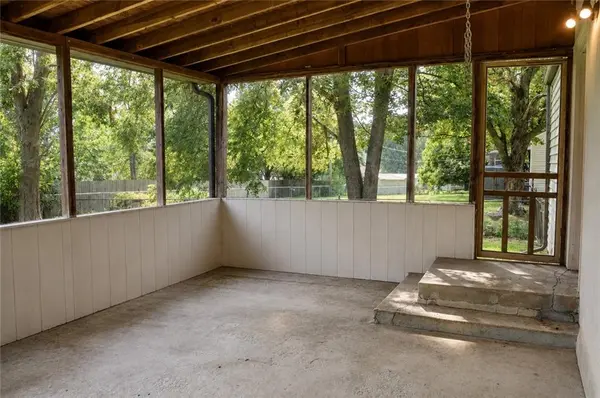 403 Catron AVE, Belton, MO 64012