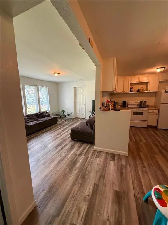 3032 Donnelly AVE, Kansas City, MO 64129
