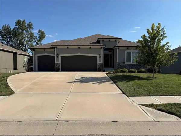 9217 NE 110th TER, Kansas City, MO 64157