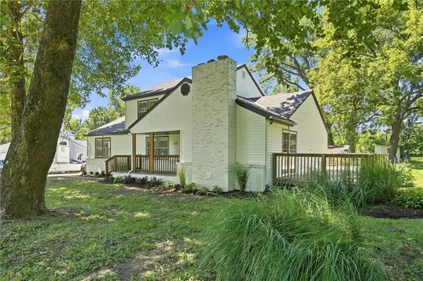812 S 94th ST, Kansas City, KS 66111