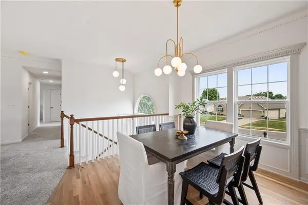 905 NW 112th TER, Kansas City, MO 64155
