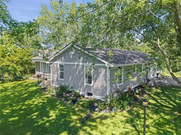 2392 NE H HWY, Turney, MO 64493