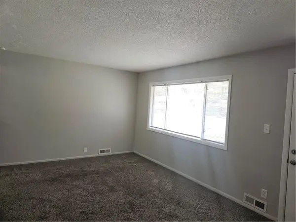 11402 Crystal AVE, Kansas City, MO 64134