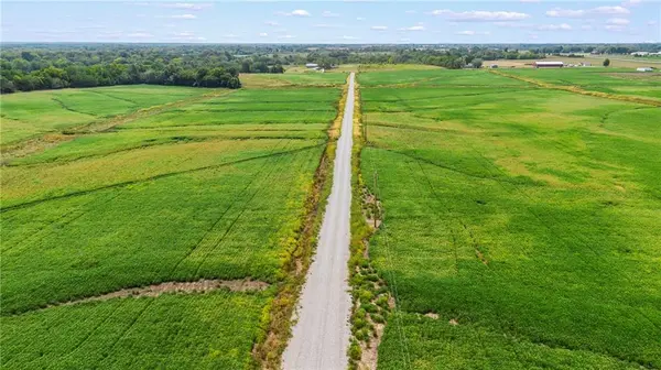 Lot 23, Smasal RD, Sedalia, MO 65301