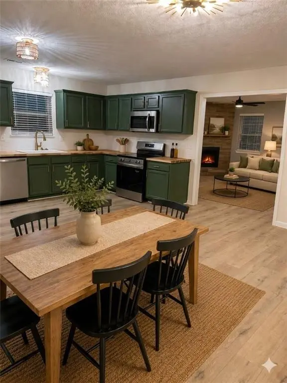 313 NE Coldwater Creek RD, Grain Valley, MO 64029