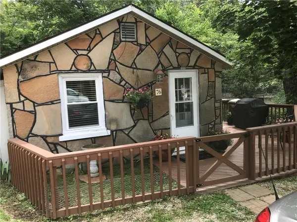 76 Wilson Resort DR, Camdenton, MO 65020