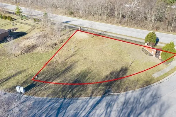 1933-1937 Edgewood DR, Leavenworth, KS 66048