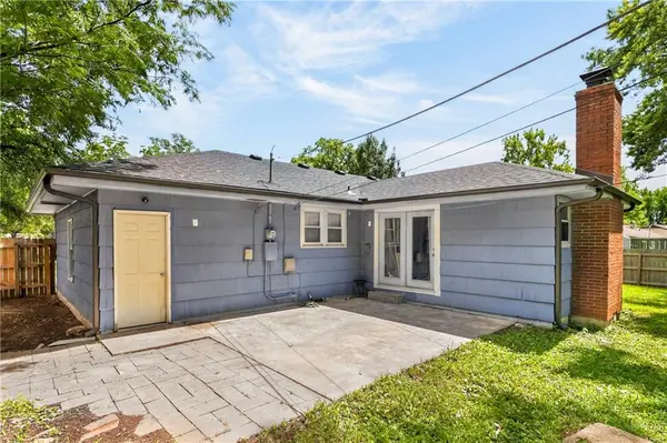10200 Bellaire AVE, Kansas City, MO 64134