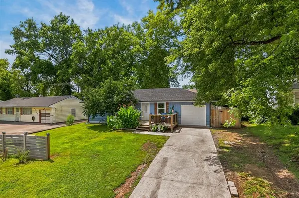 10200 Bellaire AVE, Kansas City, MO 64134