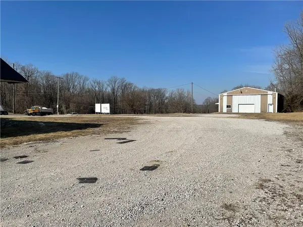 1651 E Us Highway 40, Greencastle, IN 46135