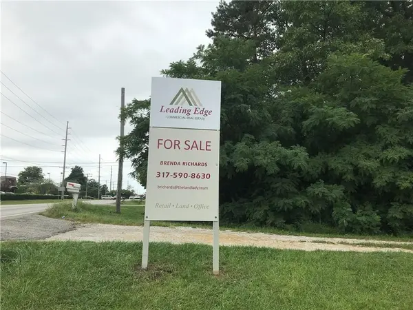 3124 W Smith Valley RD, Greenwood, IN 46142