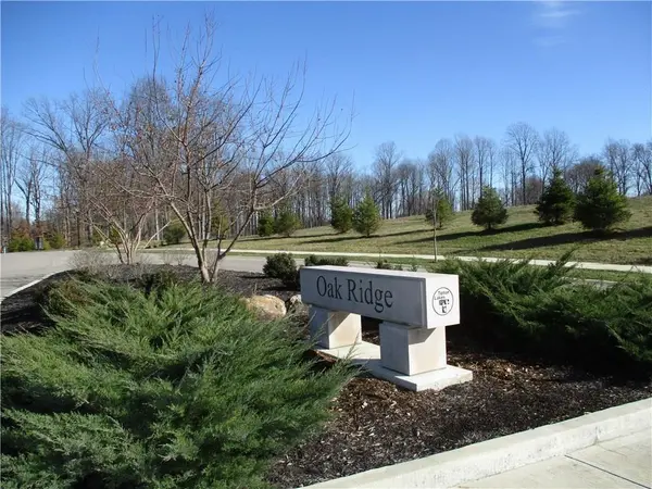 Lot 19 Oak Ridge PL, Columbus, IN 47201