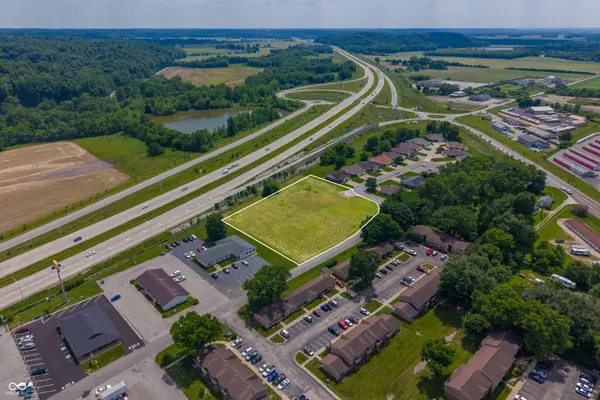 905 Plaza DR, Martinsville, IN 46151