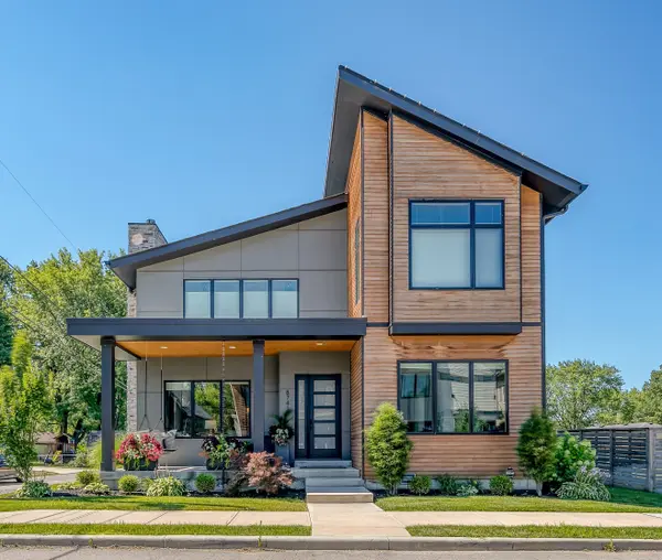 8677 Morgan DR, Fishers, IN 46038