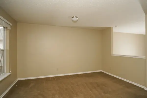 3328 Summer Breeze CIR, Indianapolis, IN 46239
