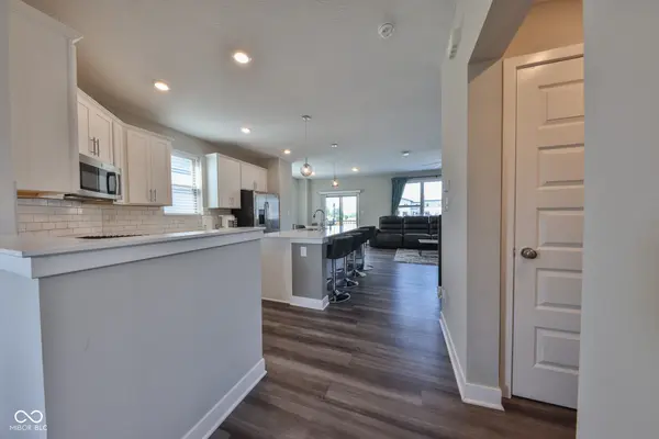 13496 Erlen DR Fishers, IN 46037
