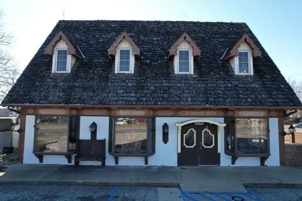 1415 E Michigan RD, Shelbyville, IN 46176