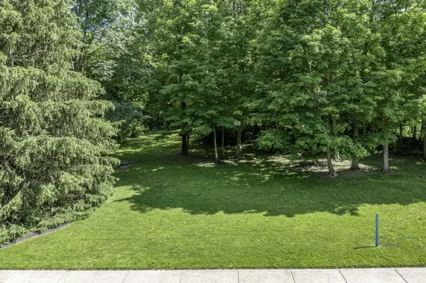 103 Hidden Glen DR, Greenfield, IN 46140