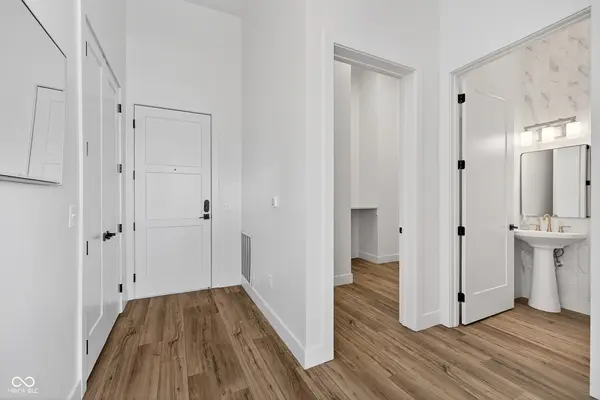 1155 S Rangeline RD #504, Carmel, IN 46032