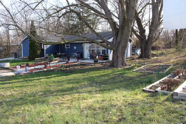 306 S Cherry ST, Westfield, IN 46074