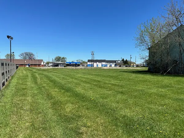 645-655 E Main ST, Brownsburg, IN 46112