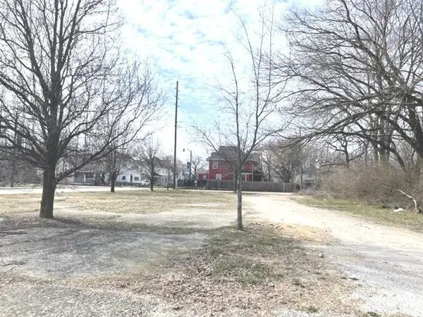 2902 N Capitol AVE, Indianapolis, IN 46208