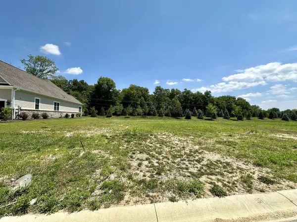4155 Hartswick CT, Zionsville, IN 46077