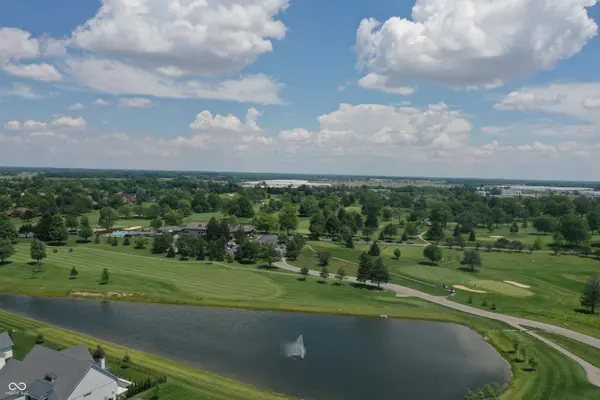 1634 Mill Pond LN, Franklin, IN 46131