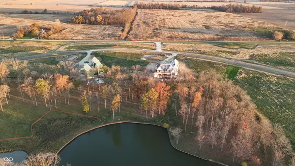 9505 Windy Hills DR, Zionsville, IN 46077
